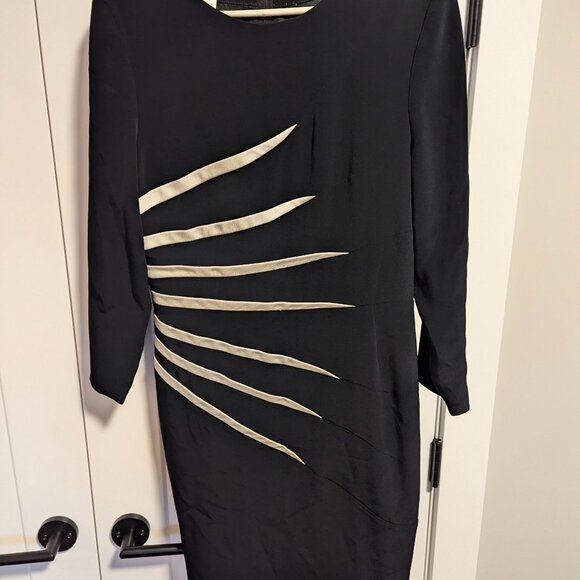 Simon Chang black and white dress flattering design size 8 - Picture 3 of 5